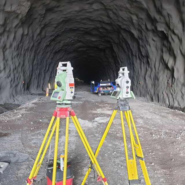 Tunnel med målingsutstyr